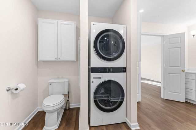 916 Highland Point Drive, Knoxville, TN 37919