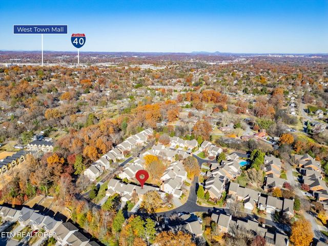 916 Highland Point Drive, Knoxville, TN 37919