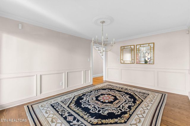 916 Highland Point Drive, Knoxville, TN 37919