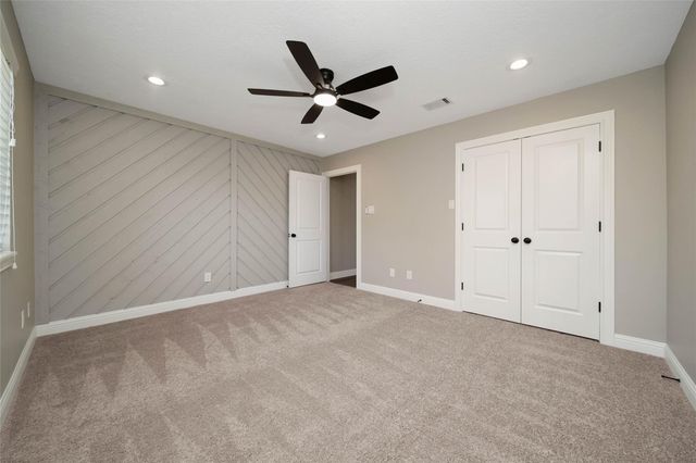 14520 Diamondhead N, Conroe, TX 77356