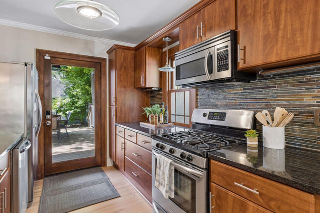 5348 Abbott Avenue S, Minneapolis, MN 55410