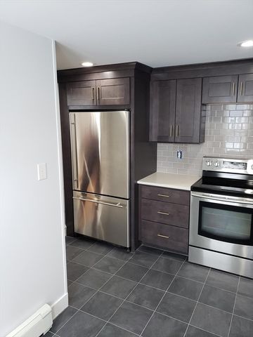 41 Mill St 41A, Quincy, MA 02169