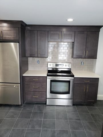 41 Mill St 41A, Quincy, MA 02169