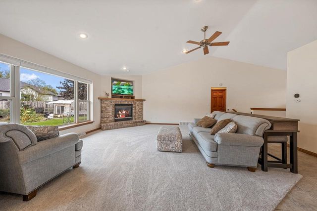 2403 ANTARES TERRACE, Green Bay, WI 54311