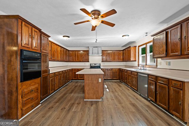 2687 Sharpsburg McCullum Road, Newnan, GA 30265