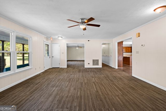 2687 Sharpsburg McCullum Road, Newnan, GA 30265