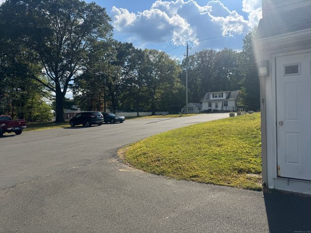 197 Potuccos Ring Road Apt 5, Wolcott, CT 06716