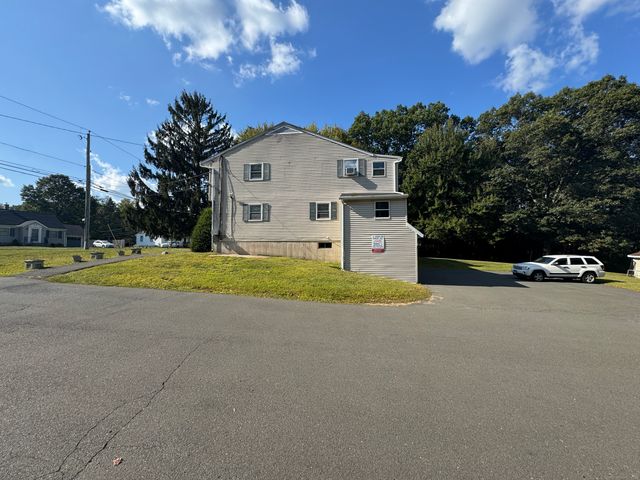 197 Potuccos Ring Road Apt 5, Wolcott, CT 06716