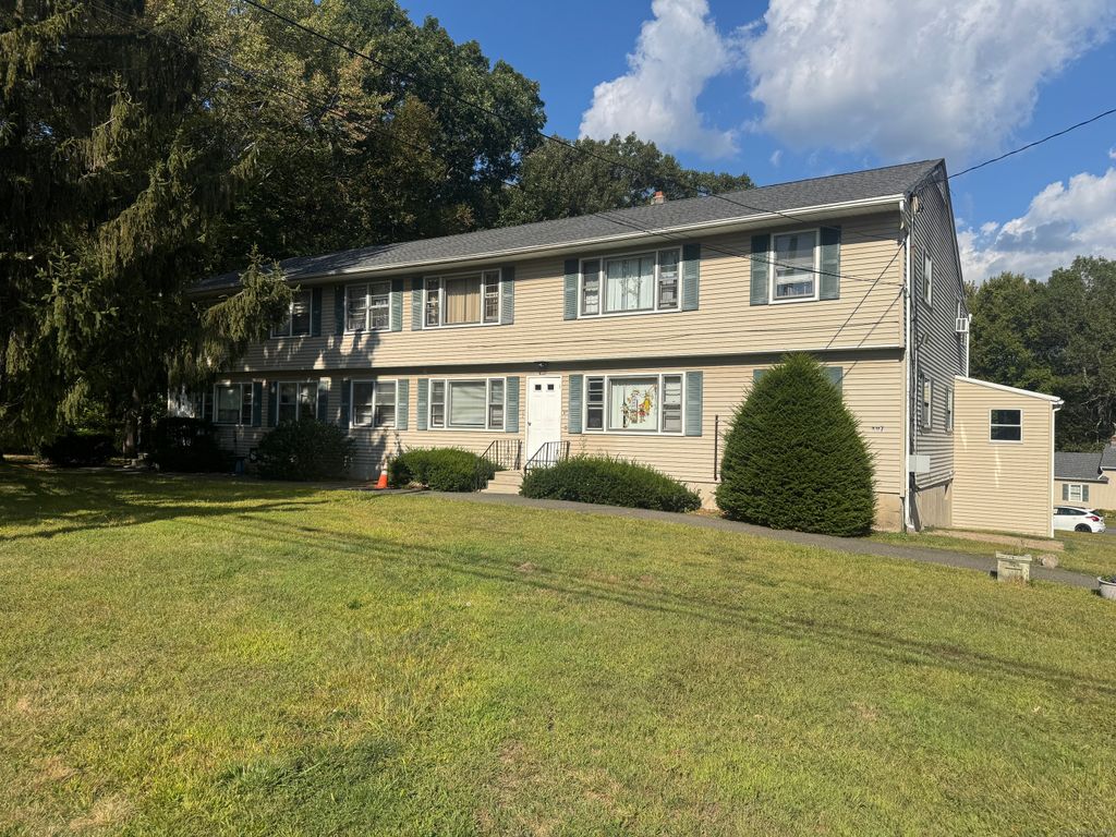 197 Potuccos Ring Road Apt 5, Wolcott, CT 06716