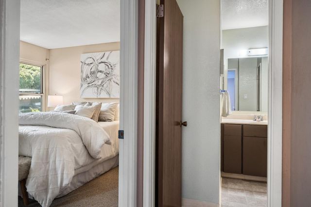 209 Boardwalk Avenue H, San Bruno, CA 94066