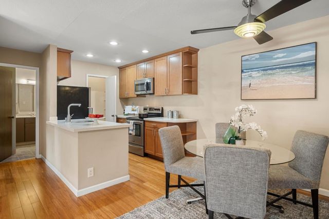 209 Boardwalk Avenue H, San Bruno, CA 94066
