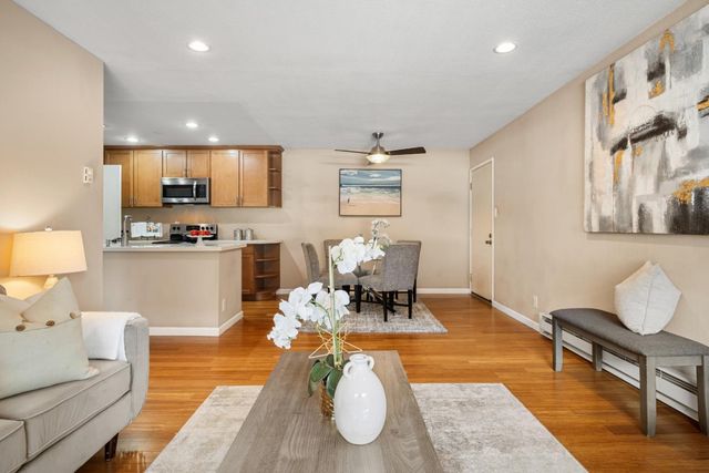 209 Boardwalk Avenue H, San Bruno, CA 94066