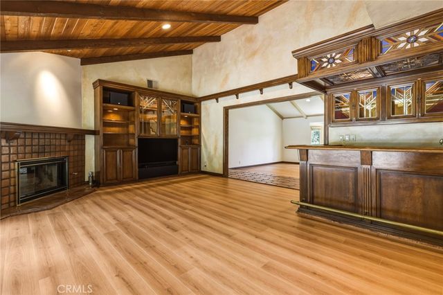 22231 Romar Street, Chatsworth, CA 91311