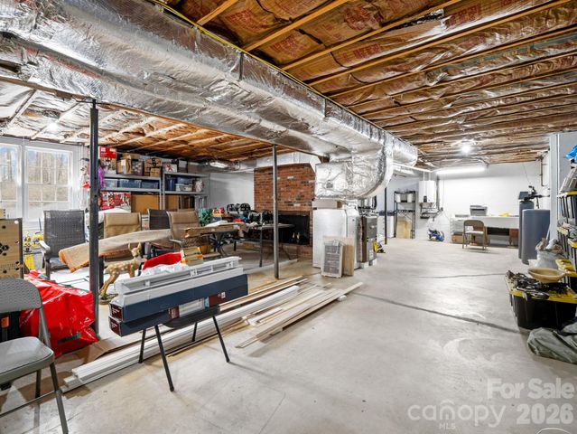 111 Hudson Drive, Hendersonville, NC 28739