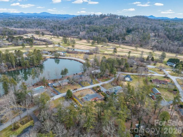 111 Hudson Drive, Hendersonville, NC 28739