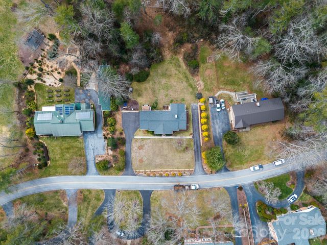 111 Hudson Drive, Hendersonville, NC 28739