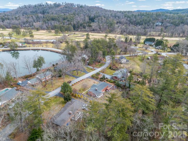 111 Hudson Drive, Hendersonville, NC 28739