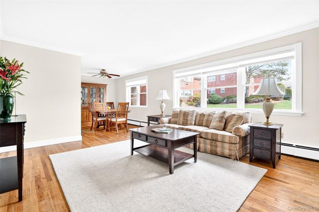 225 N Middletown Road J, Pearl River, NY 10965