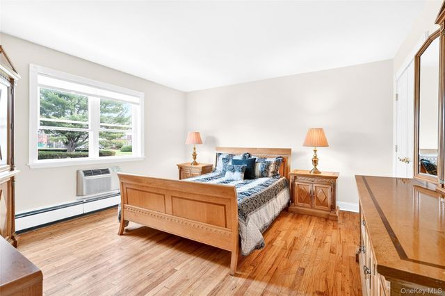 225 N Middletown Road J, Pearl River, NY 10965