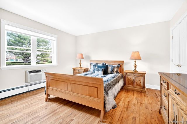 225 N Middletown Road J, Pearl River, NY 10965