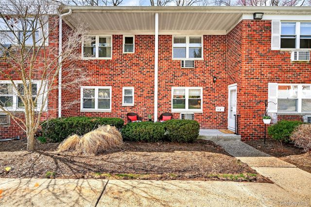 225 N Middletown Road J, Pearl River, NY 10965