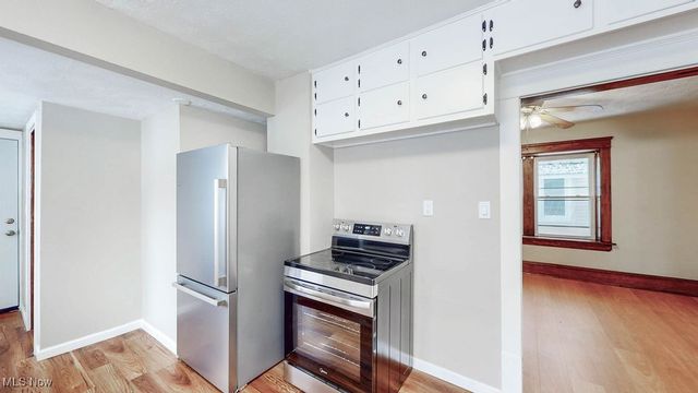 941 Hunt Street, Akron, OH 44306