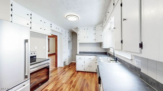 941 Hunt Street, Akron, OH 44306