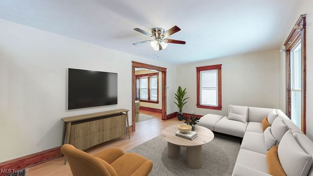 941 Hunt Street, Akron, OH 44306