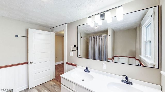 941 Hunt Street, Akron, OH 44306