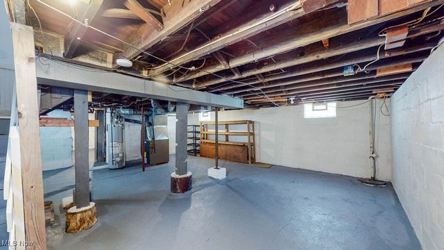 941 Hunt Street, Akron, OH 44306