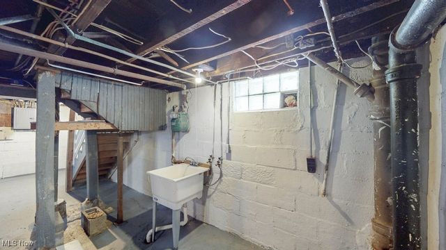 941 Hunt Street, Akron, OH 44306