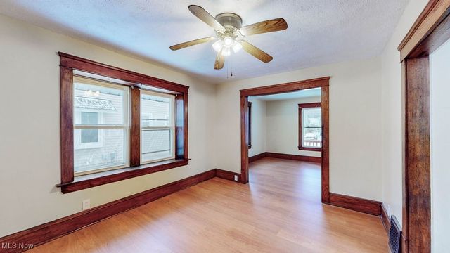 941 Hunt Street, Akron, OH 44306