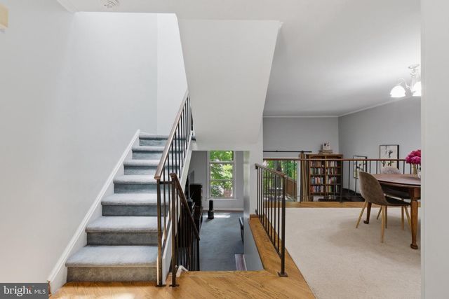 10 HELIOS CT, Newark, DE 19711