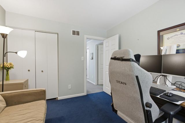 10 HELIOS CT, Newark, DE 19711