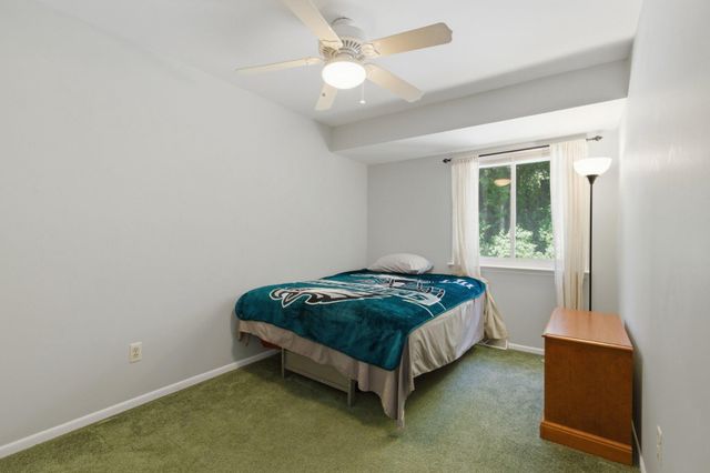10 HELIOS CT, Newark, DE 19711