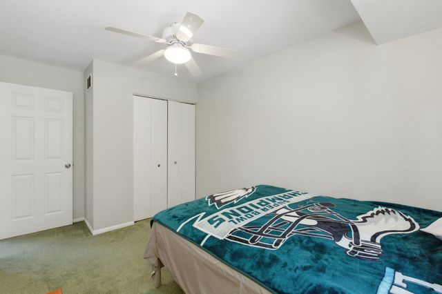 10 HELIOS CT, Newark, DE 19711