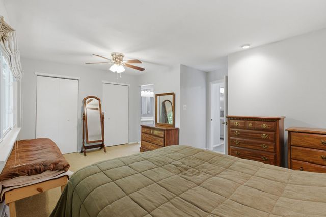 10 HELIOS CT, Newark, DE 19711