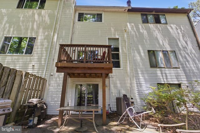 10 HELIOS CT, Newark, DE 19711