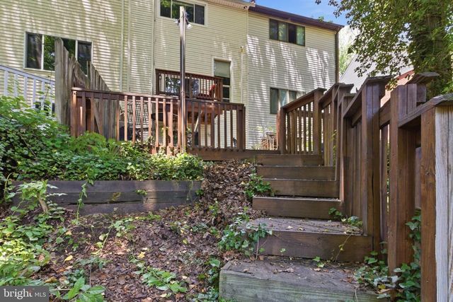 10 HELIOS CT, Newark, DE 19711