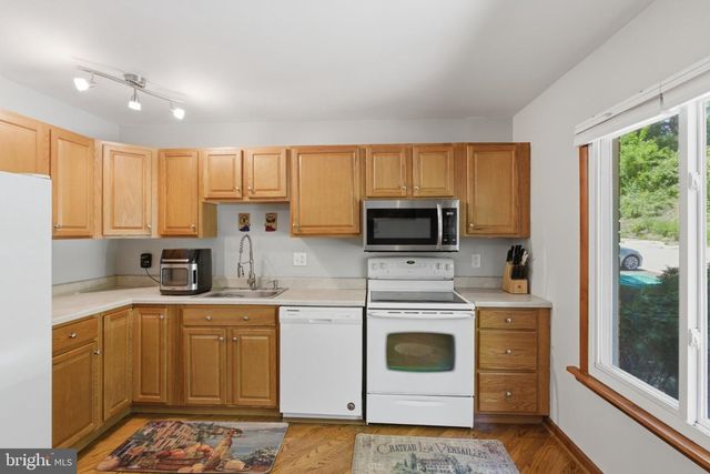 10 HELIOS CT, Newark, DE 19711