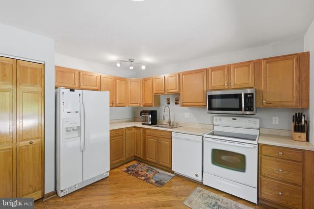 10 HELIOS CT, Newark, DE 19711
