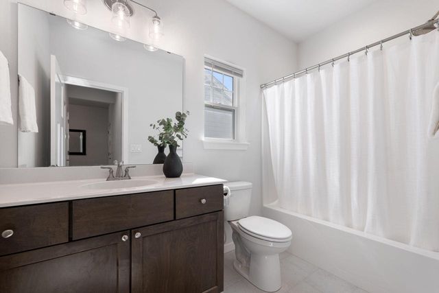 N118W7288 Fairway LANE, Cedarburg, WI 53012