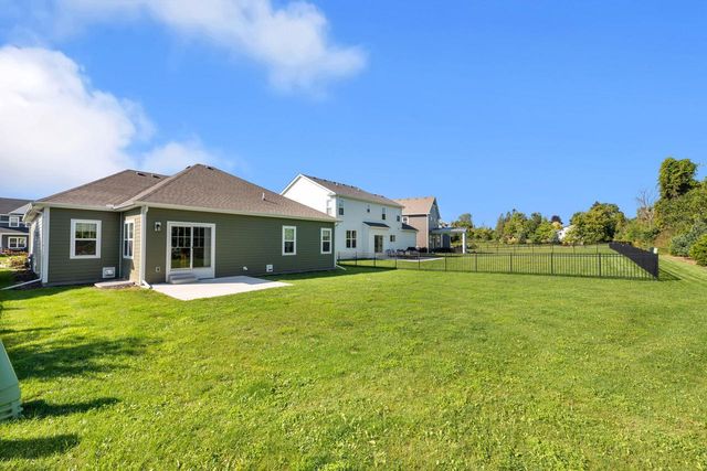 N118W7288 Fairway LANE, Cedarburg, WI 53012