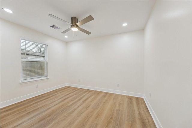 903 E 37th Street, Houston, TX 77022