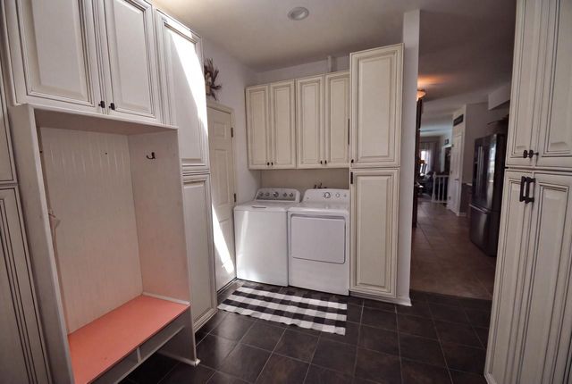 412 E Grant STREET, Elkhorn, WI 53121