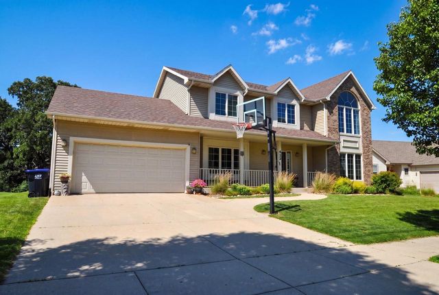 412 E Grant STREET, Elkhorn, WI 53121