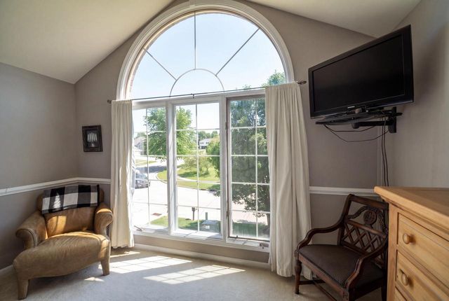 412 E Grant STREET, Elkhorn, WI 53121