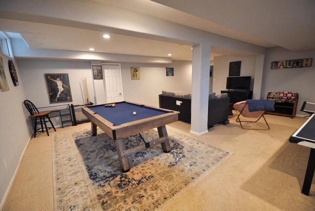 412 E Grant STREET, Elkhorn, WI 53121