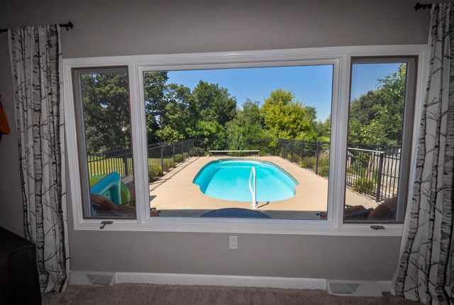 412 E Grant STREET, Elkhorn, WI 53121
