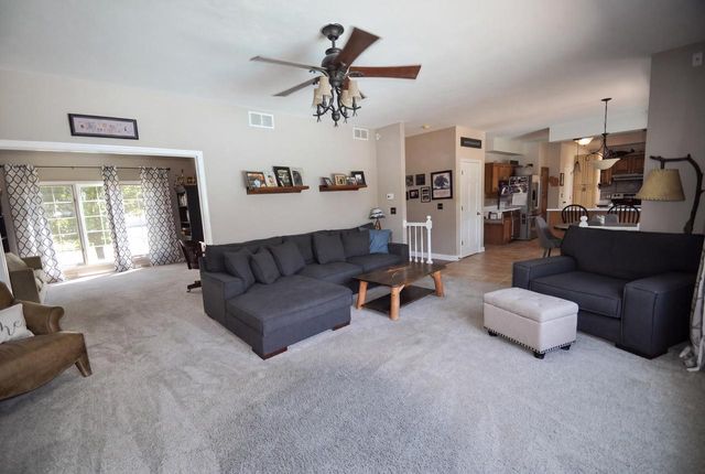 412 E Grant STREET, Elkhorn, WI 53121